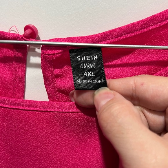 SHEIN Curve Hot Pink Ruffle Cap Sleeve Blouse 4XL Fuchsia Keyhole Back Top - Picture 3 of 9